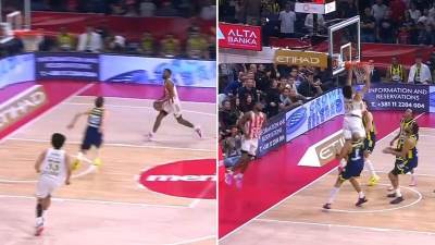  Zakucavanje nvore I batlera protiv fenerbahcea 