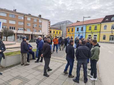  Policija propustila srpske borce ka Modranu kod Dervente (Video) 