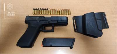  U vozilu konzulata Bjelorusije u BiH pronađen pištolj i municija 