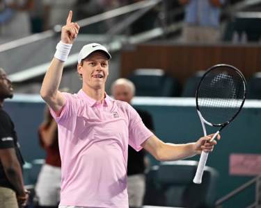  Janik Siner pobijedio Sašu Zvereva u polufinalu Majamija 