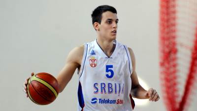  Nemanja Krstić novi je košarkaš Mornara iz Bara. 