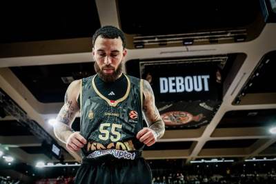  Majk Džejms ide u Barselonu 