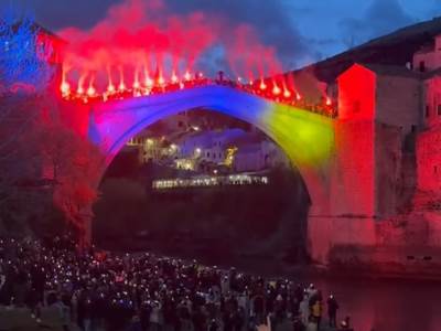  Bakljada na Starom mostu 