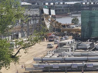  Nesreća na gradilištu  Beogradu pao kran natovaren sa 350 tona 