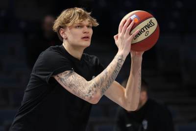  mika murinen se ne vraca u partizan 