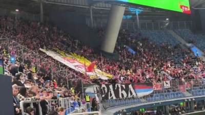  Skandiranje Kosovo Srbija na ruskom derbiju 