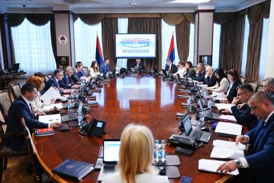  Vlada RS predlaže veća primanja za borce i novu naknadu za starije od 65 