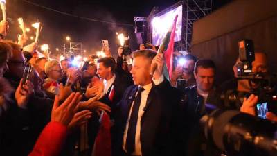  Veliko slavlje u Budimpešti nakon pobjede Petera Mađara 