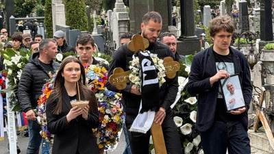  Sahranjen Duško Vujošević 