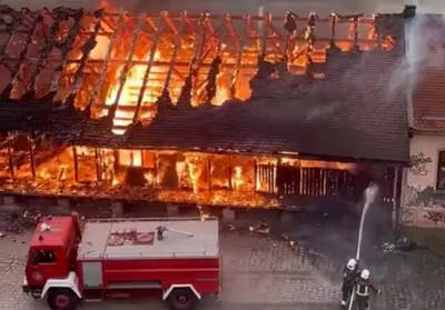  Veliki požar u Osijeku: Izgorjela skladišta "Hrvatskih željeznica" (FOTO/VIDEO) 