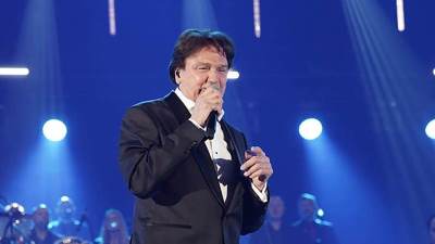  Koju pesmu Zdravko Čolić nikad ne peva na koncertima, a tvrdi da je njegova najbolja? 