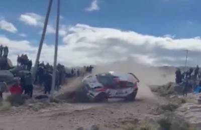  Strašna tragedija na reliju u Argentini: Automobil izletio sa staze i ubio navijača 
