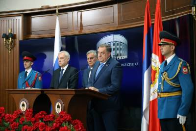  Zvaničnici Srpske i Rusije u Banjaluci: Sastanak u Palati Republike i posjeta Srpsko-ruskom hramu 