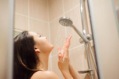  Koliko često treba da se tuširamo? 