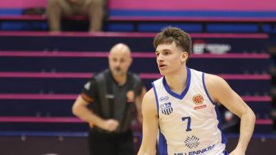  mega pobijedila crvenu zvezdu u finalu aba lige u19  