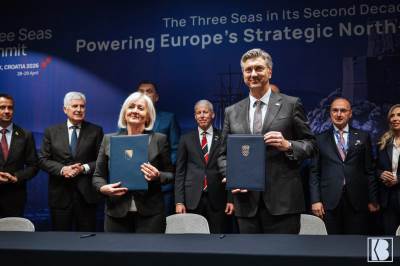  Krišto i Plenković ozvaničili sporazum o izgradnji Južne interkonekcije 