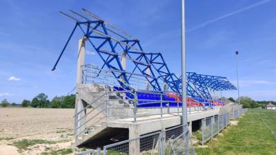 Urušio se dio krova na stadionu kod Brčkog 