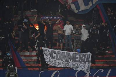  Navijači u Medeljinu prekjnuli meč Kopa Libertadores 