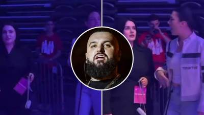  Dvije žene Bube korelija zajedno na koncertu 