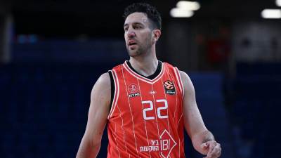  vasilije micic zbog strajka mora da igra cijeli mec 
