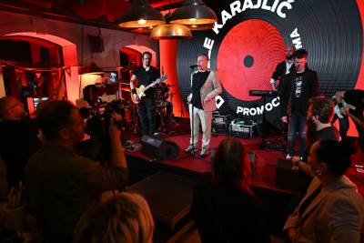  Nele Karajlić u Banjaluci predstavio "Pijani brod" 