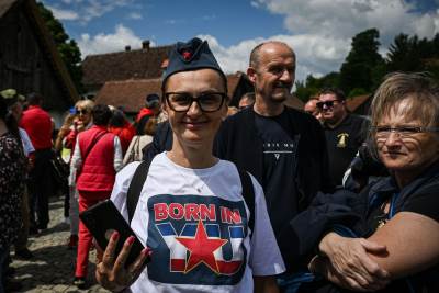  Hiljade ljudi u Kumrovcu obilježile Dan mladosti, poslate poruke o antifašizmu i Titu 