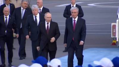  Putin u posjeti kazahstanu, poseban doček na aerodromu 