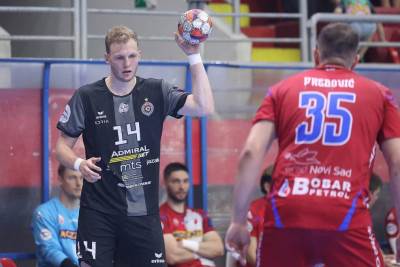  Grobari prekinuli rukometno finale Vojvodina - Partizan 