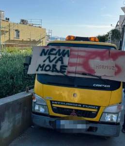  Kamionom blokirao prolaz prema moru 