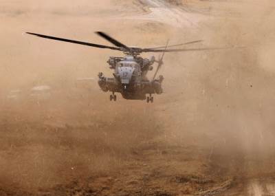 Srušio se američki helikopter "Apač" kod Ormuskog moreuza: Da li iza pada stoji Iran? 