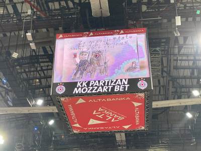  Cijela Arena skandirala "Edin Avdić" na utakmici Partizan - Dubai 