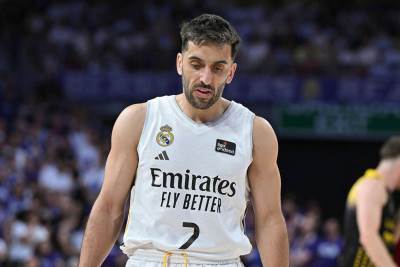  Real Madrid mijenja pola tima  