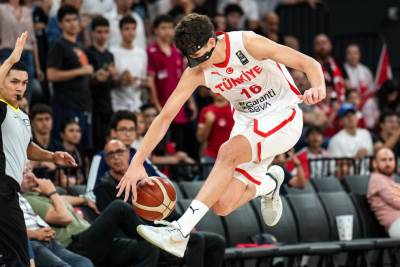  Srbija protiv Turske za finale Mundobasketa  