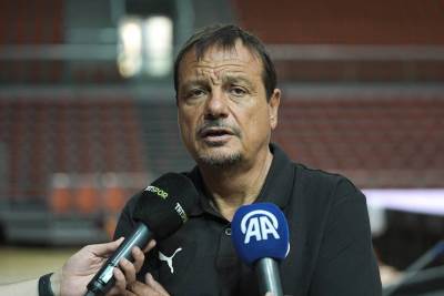  Ergin Ataman misli da je Turska bolja od Srbije u košarci 