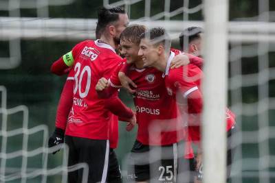  Una Strasen klub star 104 godine igra protiv Partizana 