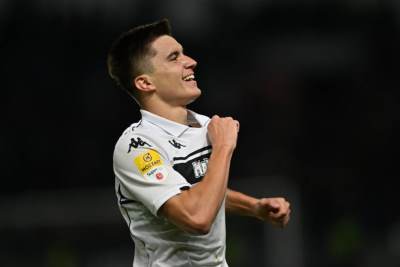  Vanja Dragojević častio zaposlene u FK Partizan 