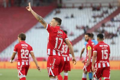  Crvena zvezda startnih 11 za meč sa Larneom 