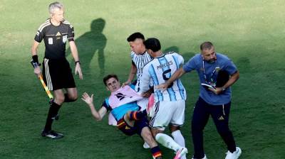  Leandro Paredes napao igrače Španije u finalu Mundijala  