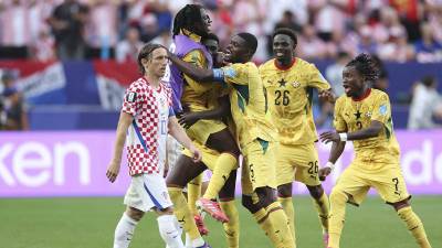  Derik Lukasen dolazi u Crvenu zvezdu 