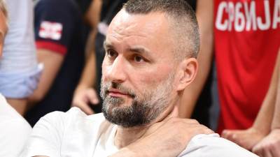  Milan gurovic izvukao covjeka iz auta u plamenu 