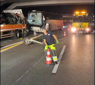  Petnaestoro povrijeđenih u sudaru autobusa iz BiH na auto-putu A8 