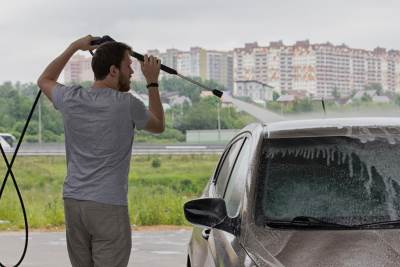  Zašto ne treba prati auto po velikim vrućinama 