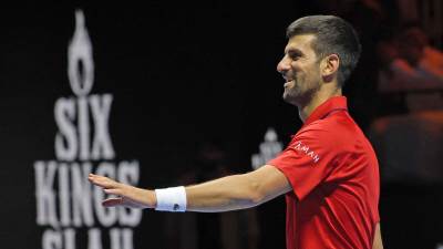  Novak Đoković igra na egzibiciji u Saudijskoj Arabiji 