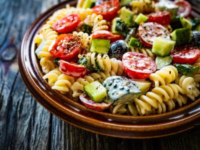  Osvježavajuća grčka salata sa tjesteninom 