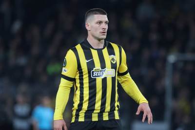  Luka Jović ostaće u AEK-u i biće najplaćeniji fudbaler 