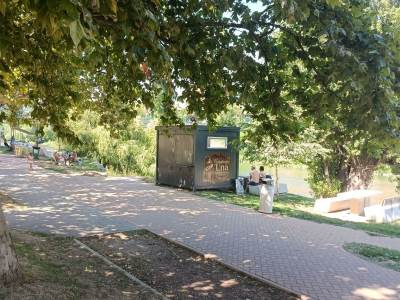  kiosk na šetalištu uz Vrbas u banjaluci 