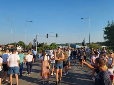  Mještani Dragočaja blokirali put zbog vode 
