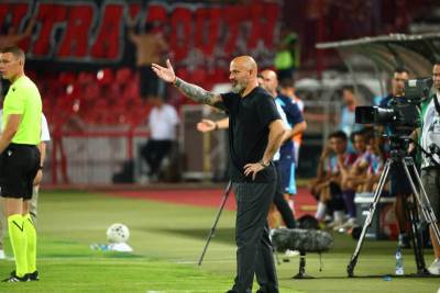 Dejan Stanković ni iz četvrte nije uveo Zvezdu u Ligu šampiona: Da li će ostati na klupi? (ANKETA) 