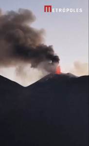  Haos na Siciliji zbog erupcije Etne: Otkazano hiljadu letova na aerodromu u Kataniji 