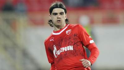  Miloš Cvetković igra lijevog beka na meču Crvena zvezda . Javor 